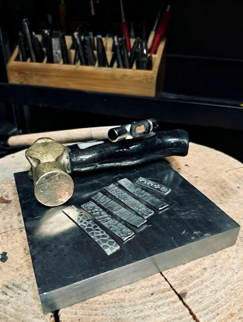 Forja tu propio anillo en plata · Experiencia artesanal