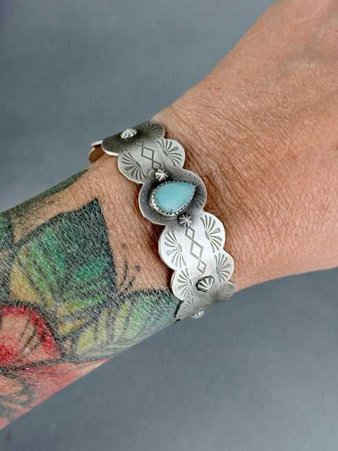 Pulsera Plata Grabados y turquesa