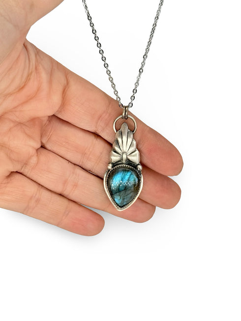 Colgante Concho Hoja Labradorita