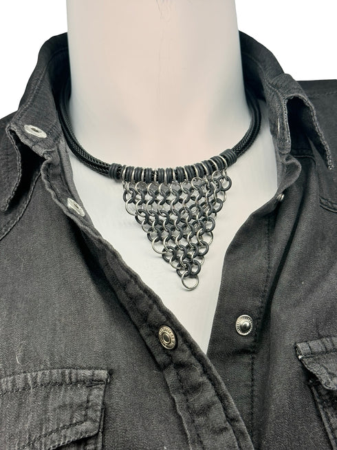 Gargantilla Caucho Pico