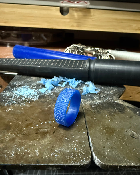 Diseña tu anillo en cera · crea tu joya en plata