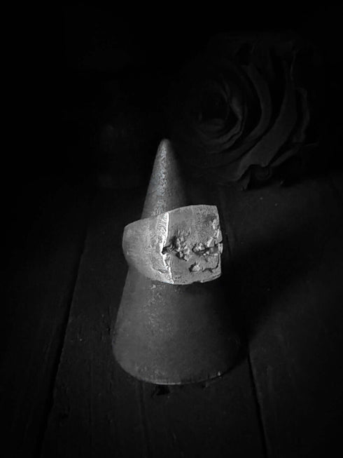 Anillo Sello Cuadrado Broken