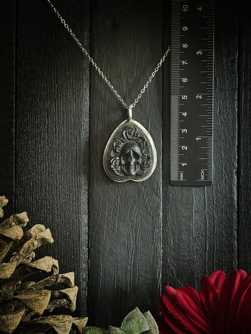 Colgante Ouija Skull and Roses