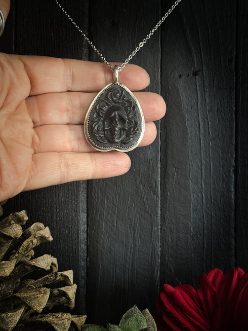 Colgante Ouija Skull and Roses