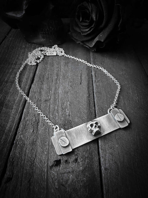 Colgante Tornillos Skull